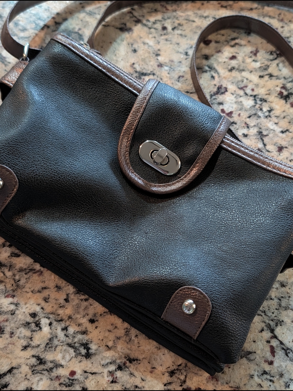 Vintage Gold Coast Black And Brown 3 Compartment Leather Purse